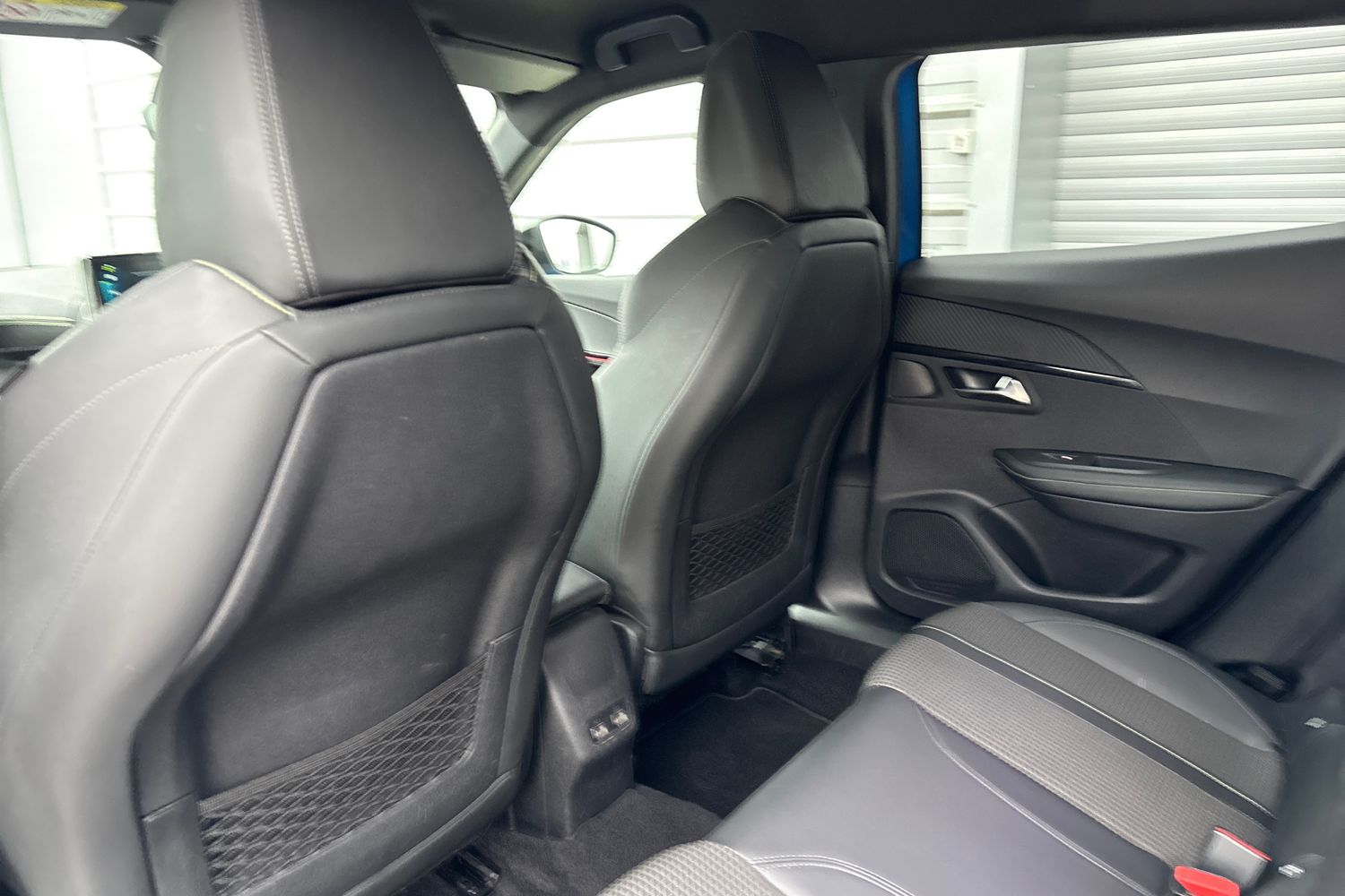 Used Peugeot E-2008 2023 for sale - 77429631: Photo 37