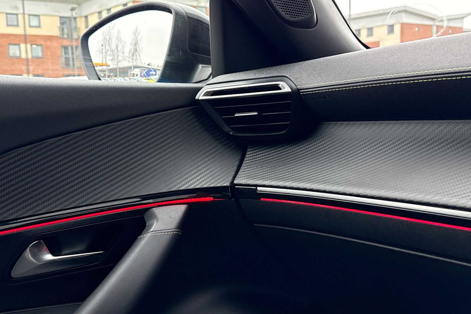 Used Peugeot E-2008 2023 for sale - 77429631: Photo 47