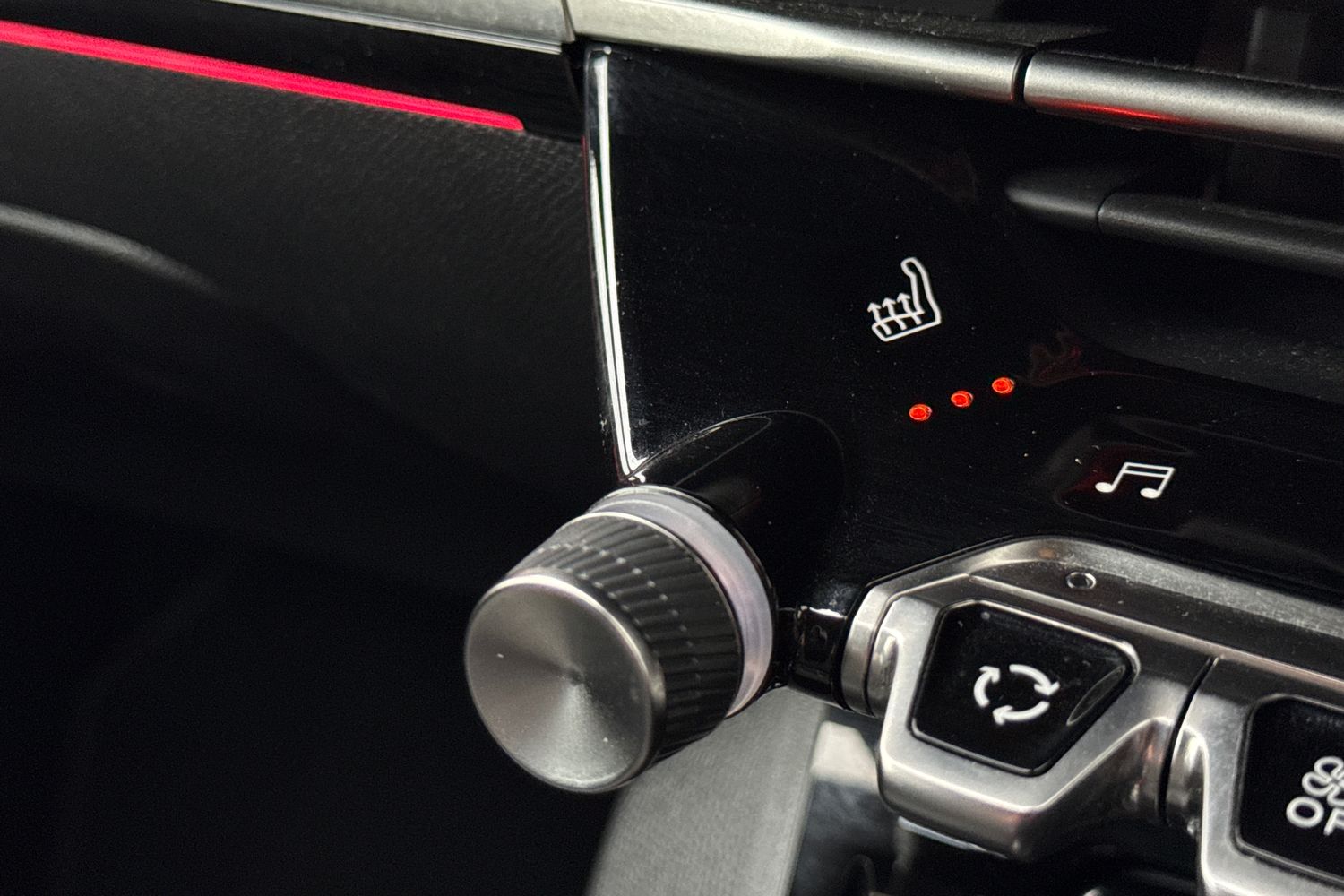 Used Peugeot E-2008 2023 for sale - 77429631: Photo 48