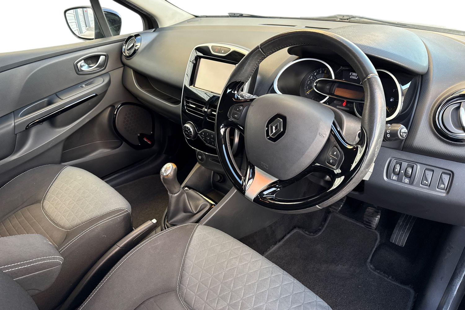 Used Renault Clio 2015 for sale - 76705571: Photo 14