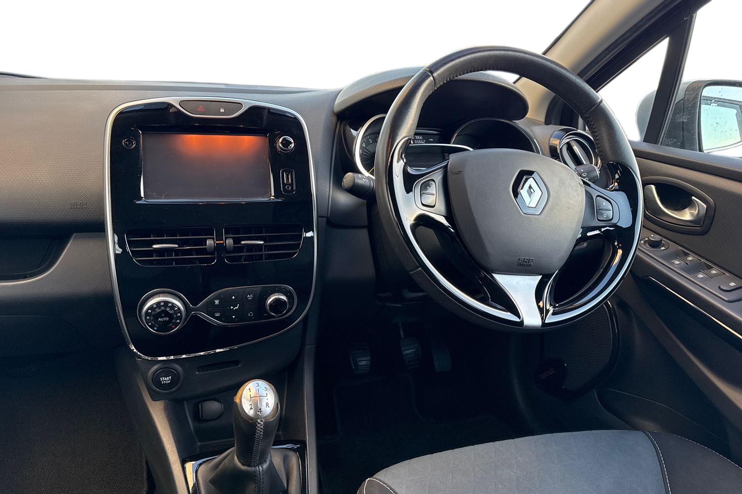 Used Renault Clio 2015 for sale - 76705571: Photo 18