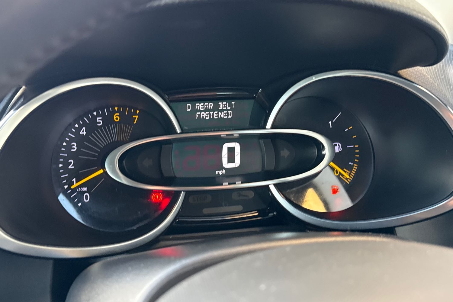 Used Renault Clio 2015 for sale - 76705571: Photo 47