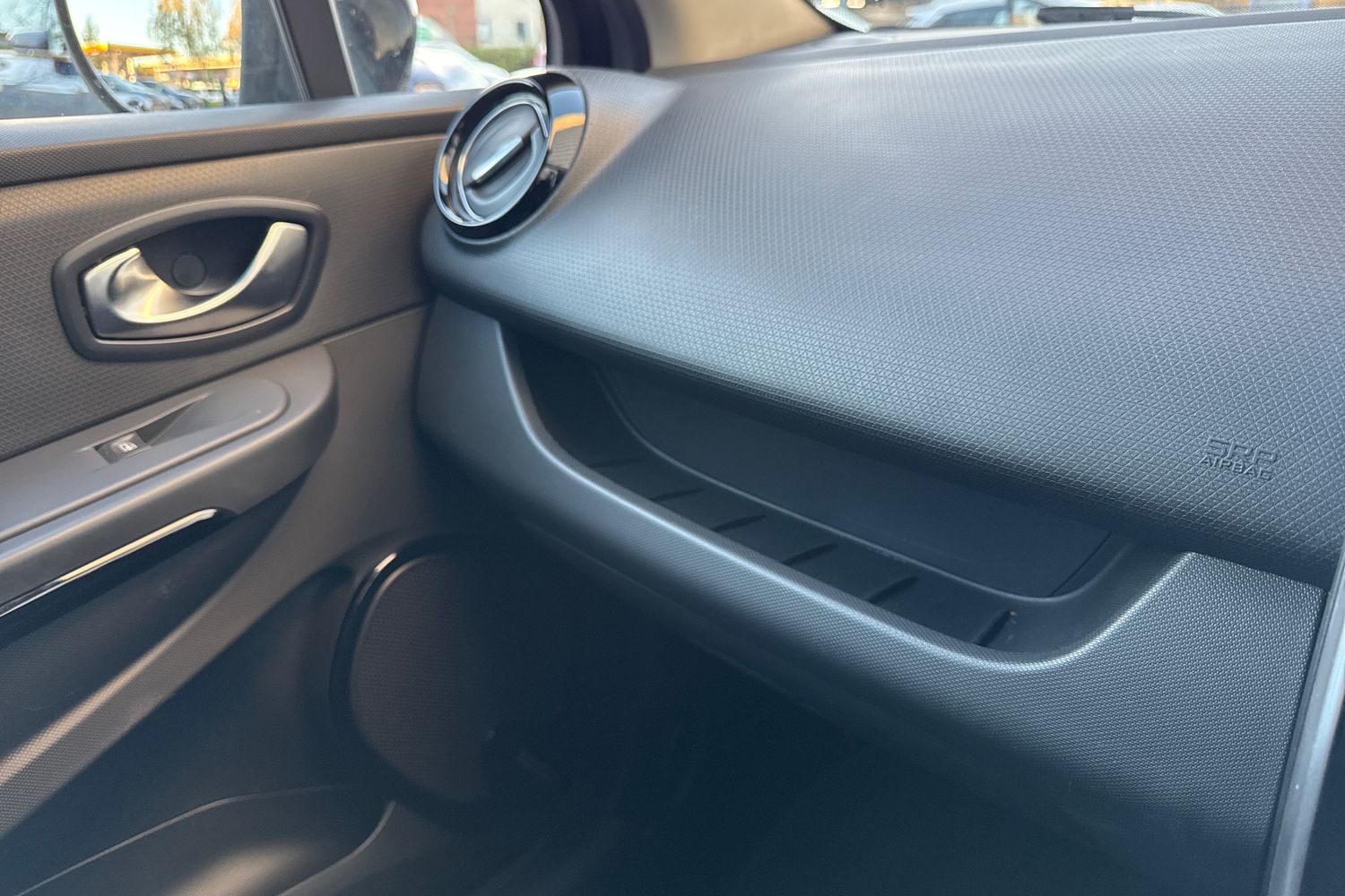 Used Renault Clio 2015 for sale - 76705571: Photo 53