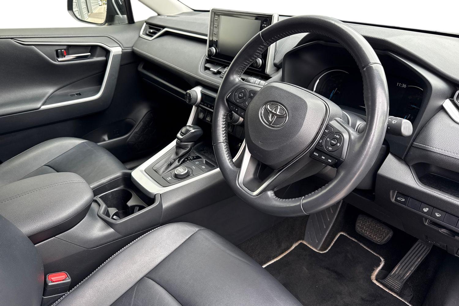 Used Toyota RAV4 2021 for sale - 76236689: Photo 14