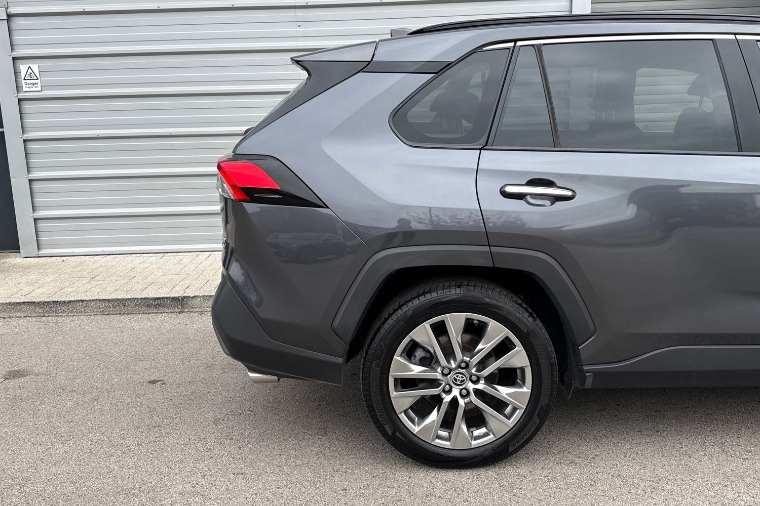 Used Toyota RAV4 2021 for sale - 76236689: Photo 27