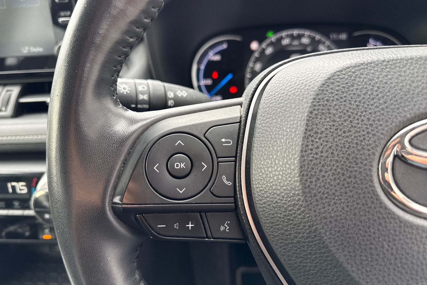 Used Toyota RAV4 2021 for sale - 76236689: Photo 55