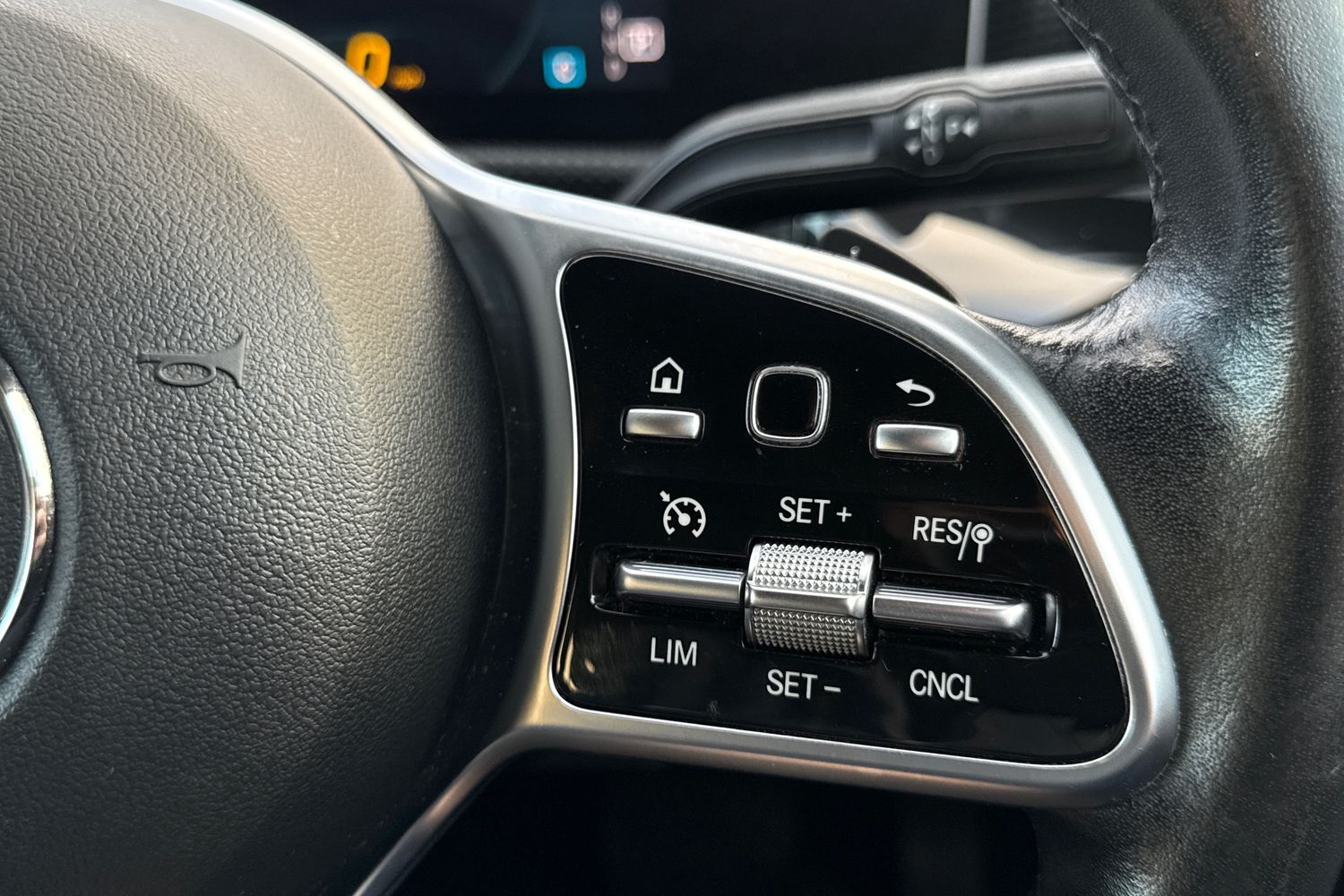 Used Mercedes-Benz A-Class 2018 for sale - 77011534: Photo 40