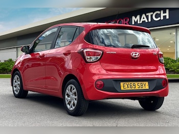 Used Hyundai i10 2019 for sale - 78502076: Photo