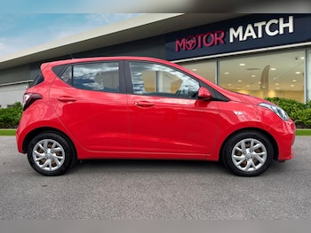 Used Hyundai i10 2019 for sale - 78502076: Photo