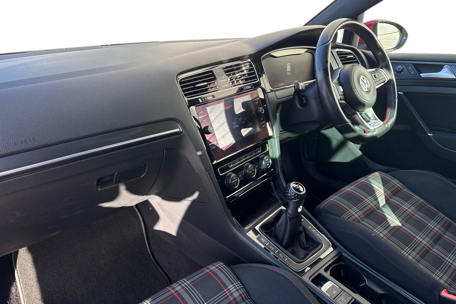 Used Volkswagen Golf 2017 for sale - 77355410: Photo 14
