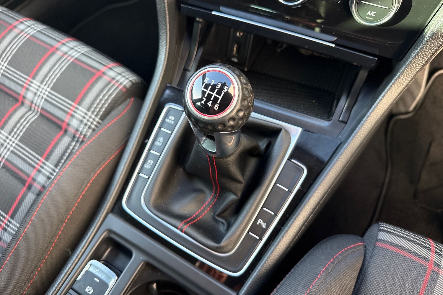 Used Volkswagen Golf 2017 for sale - 77355410: Photo 22