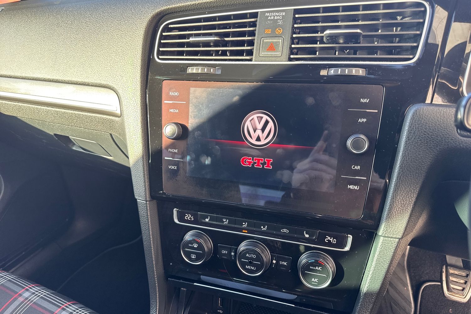 Used Volkswagen Golf 2017 for sale - 77355410: Photo 41