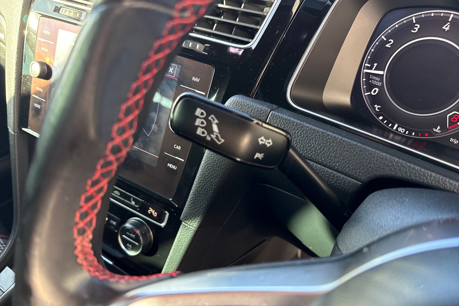 Used Volkswagen Golf 2017 for sale - 77355410: Photo 51