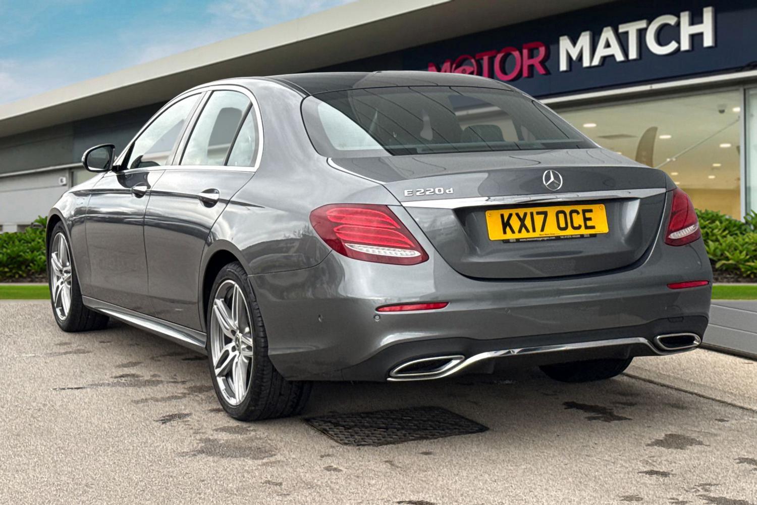 Used Mercedes-Benz E Class 2017 for sale - 77829448: Photo 2