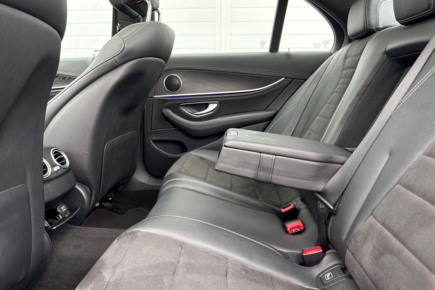 Used Mercedes-Benz E Class 2017 for sale - 77829448: Photo 35