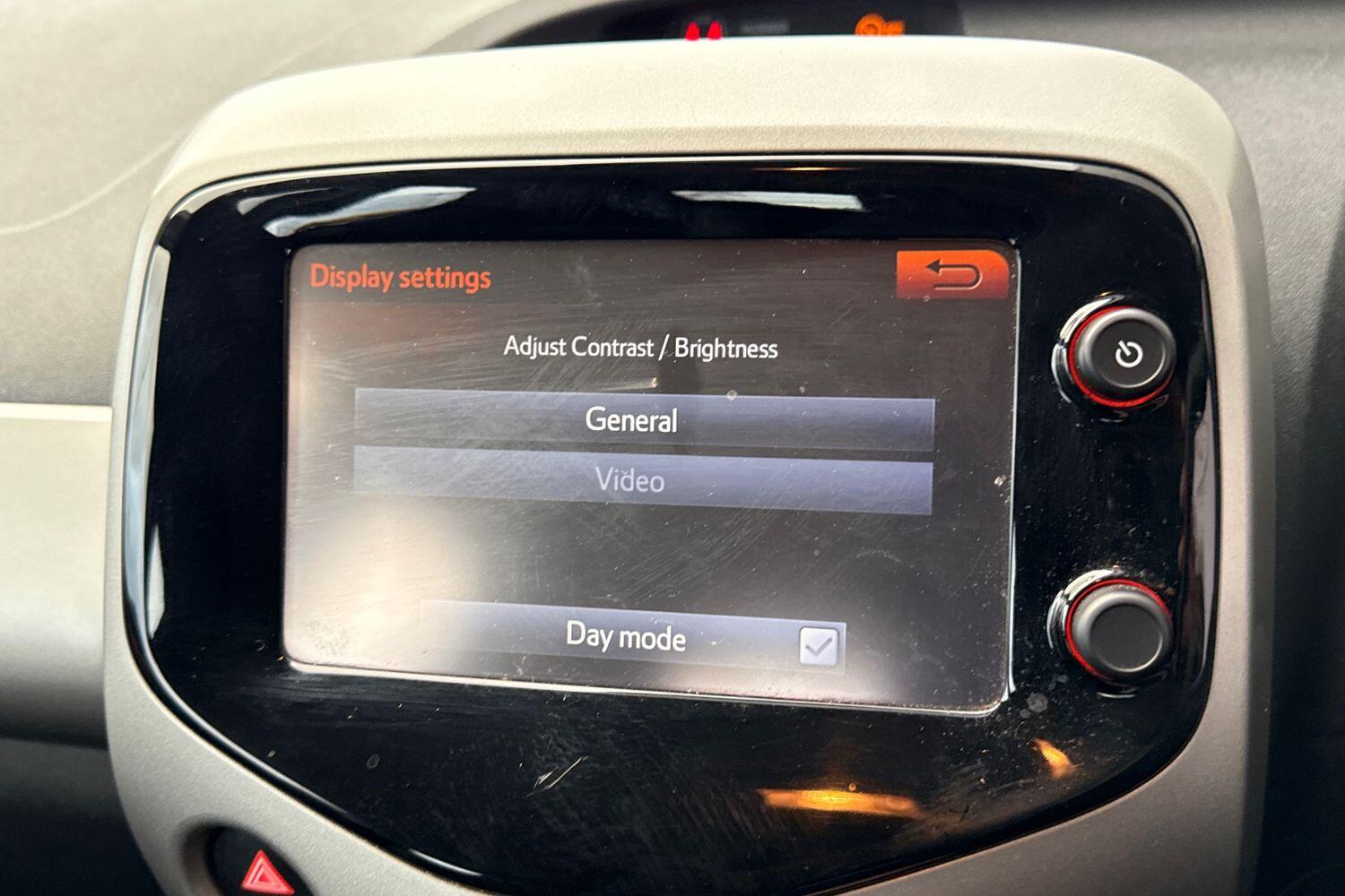 Used Peugeot 108 2018 for sale - 77680160: Photo 52