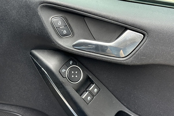 Used Ford Fiesta 2019 for sale - 76133746: Photo 40