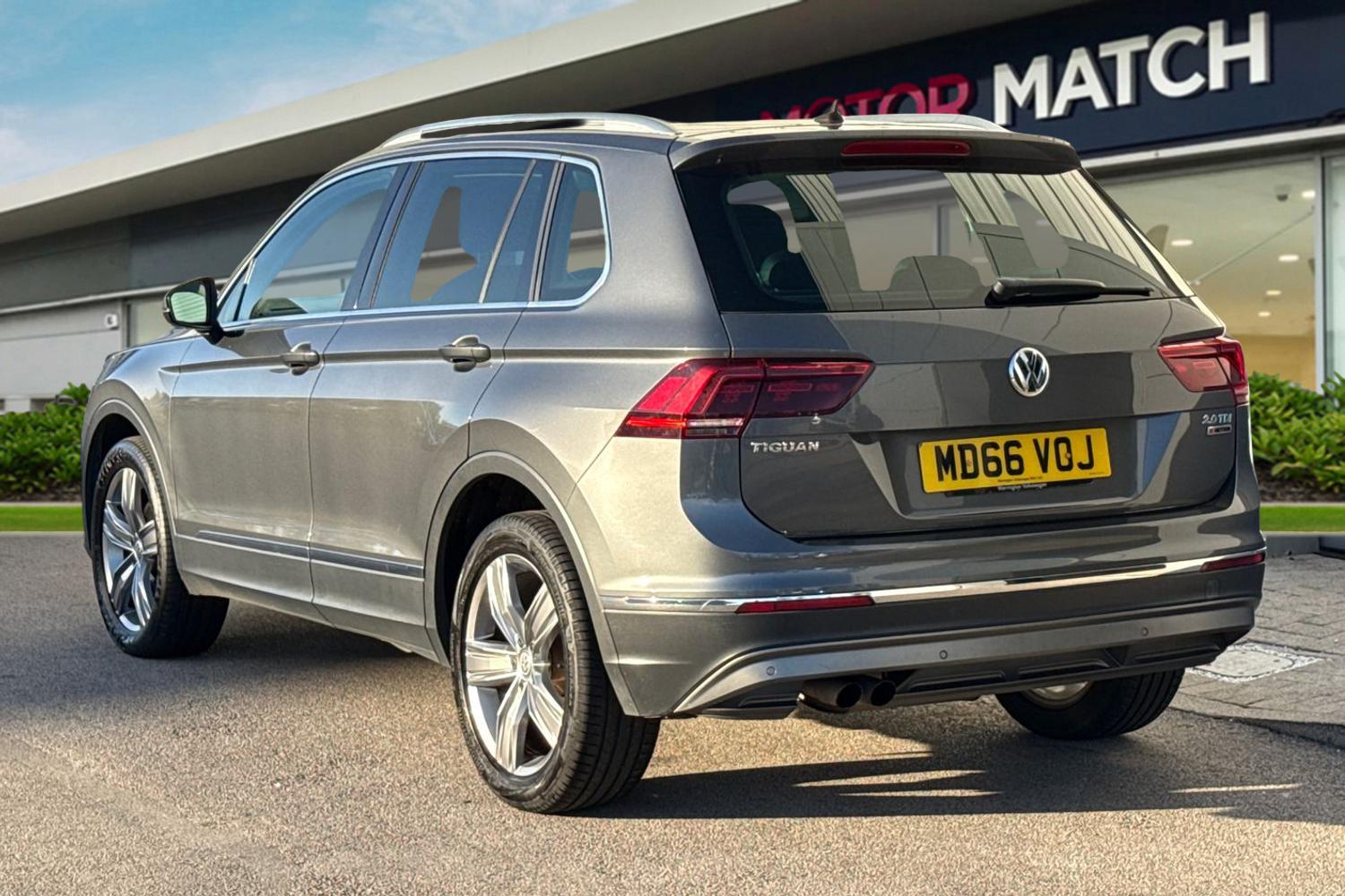 Used Volkswagen Tiguan 2017 for sale - 76401662: Photo 2