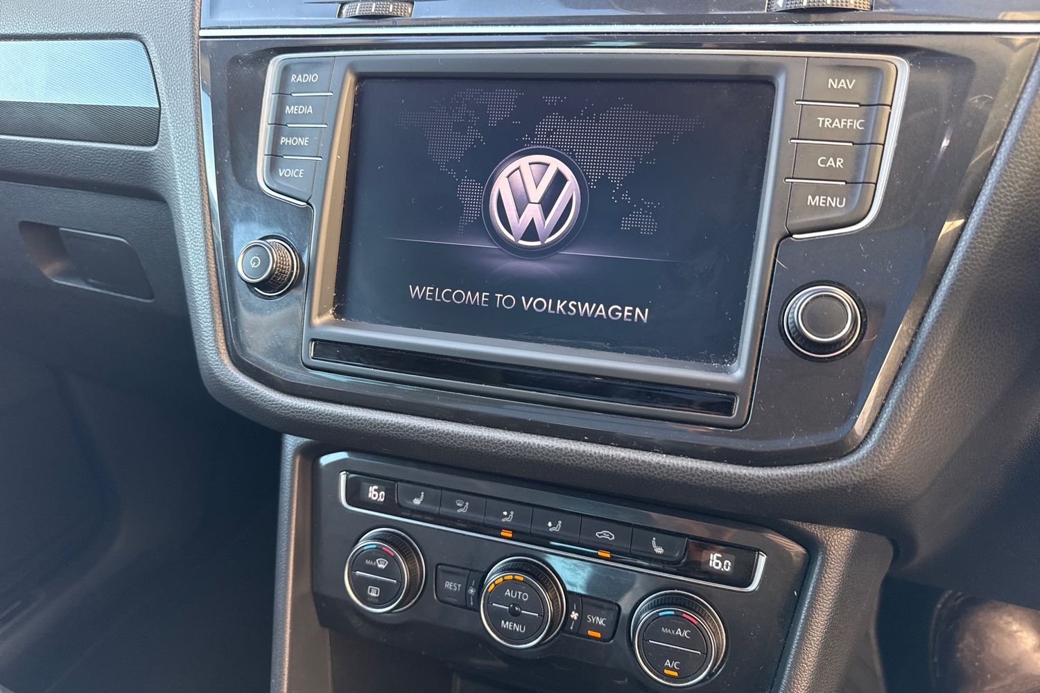 Used Volkswagen Tiguan 2017 for sale - 76401662: Photo 42