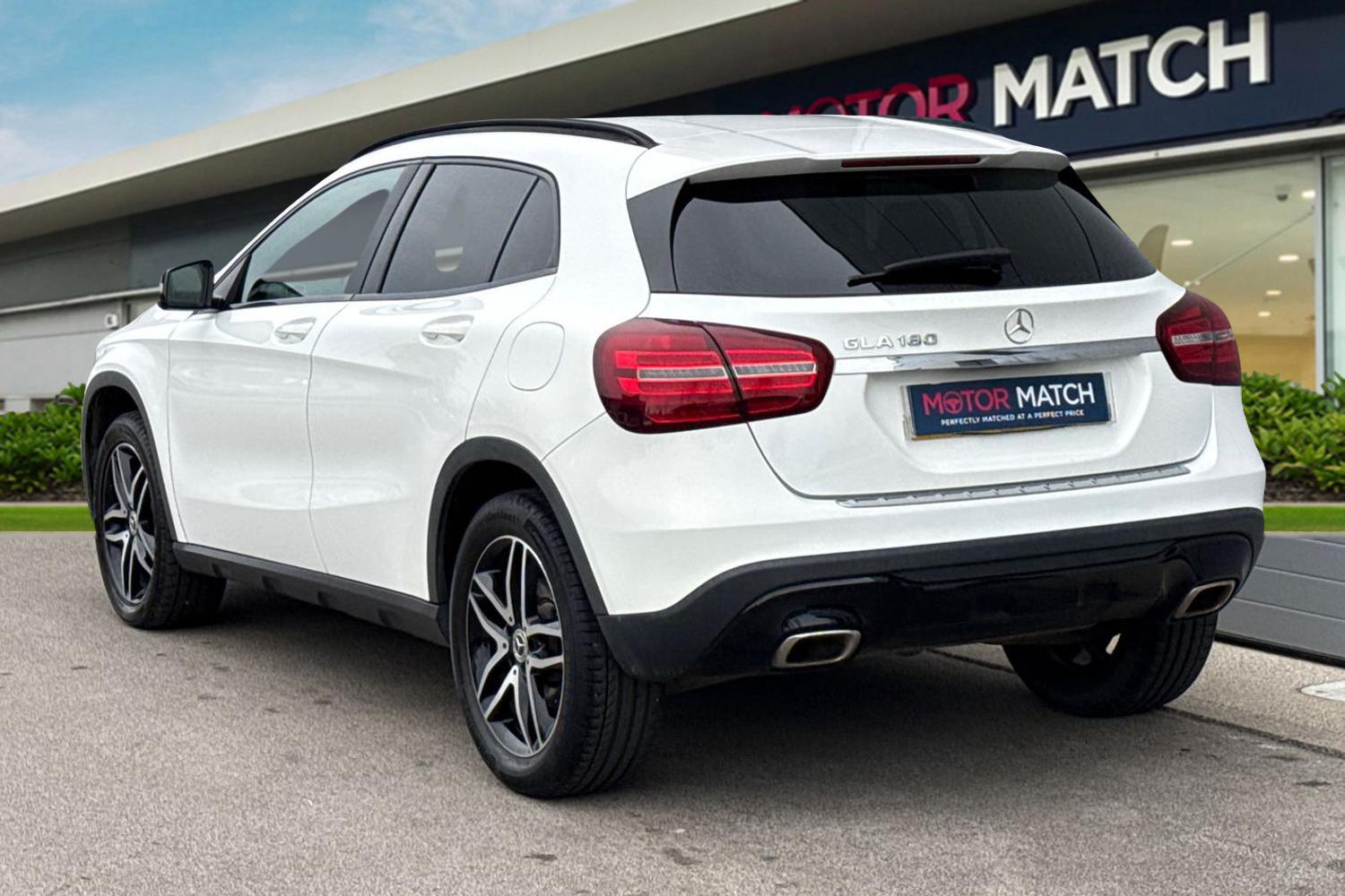 Used Mercedes-Benz GLA 2019 for sale - 77996581: Photo 2
