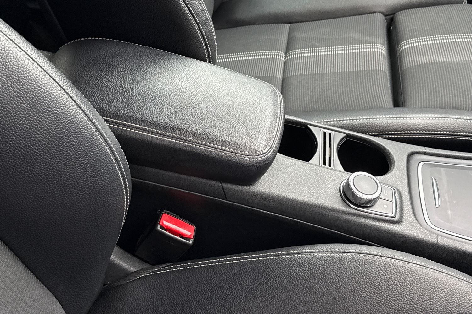 Used Mercedes-Benz GLA 2019 for sale - 77996581: Photo 37