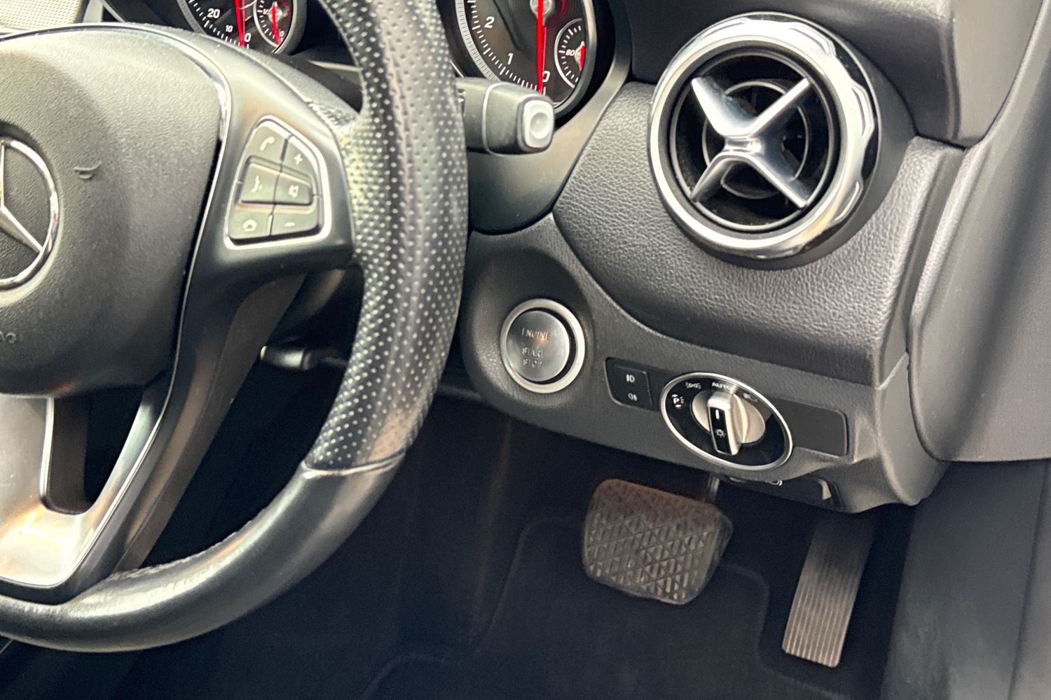 Used Mercedes-Benz GLA 2019 for sale - 77996581: Photo 40