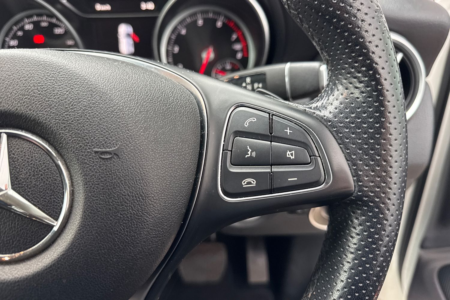 Used Mercedes-Benz GLA 2019 for sale - 77996581: Photo 59