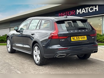 Used Volvo V60 2019 for sale - 75793785: Photo