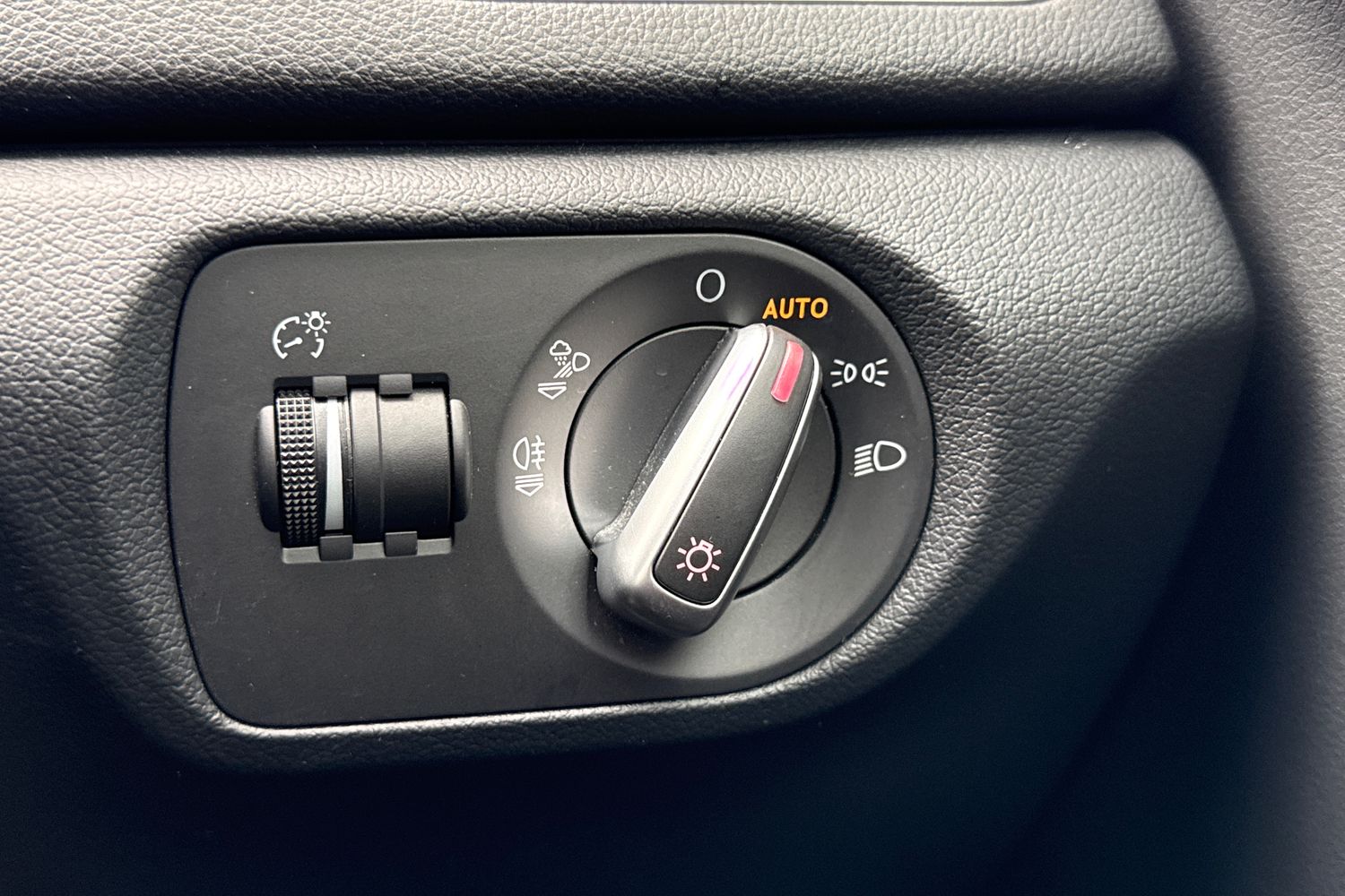 Used Audi Q3 2018 for sale - 77463143: Photo 55