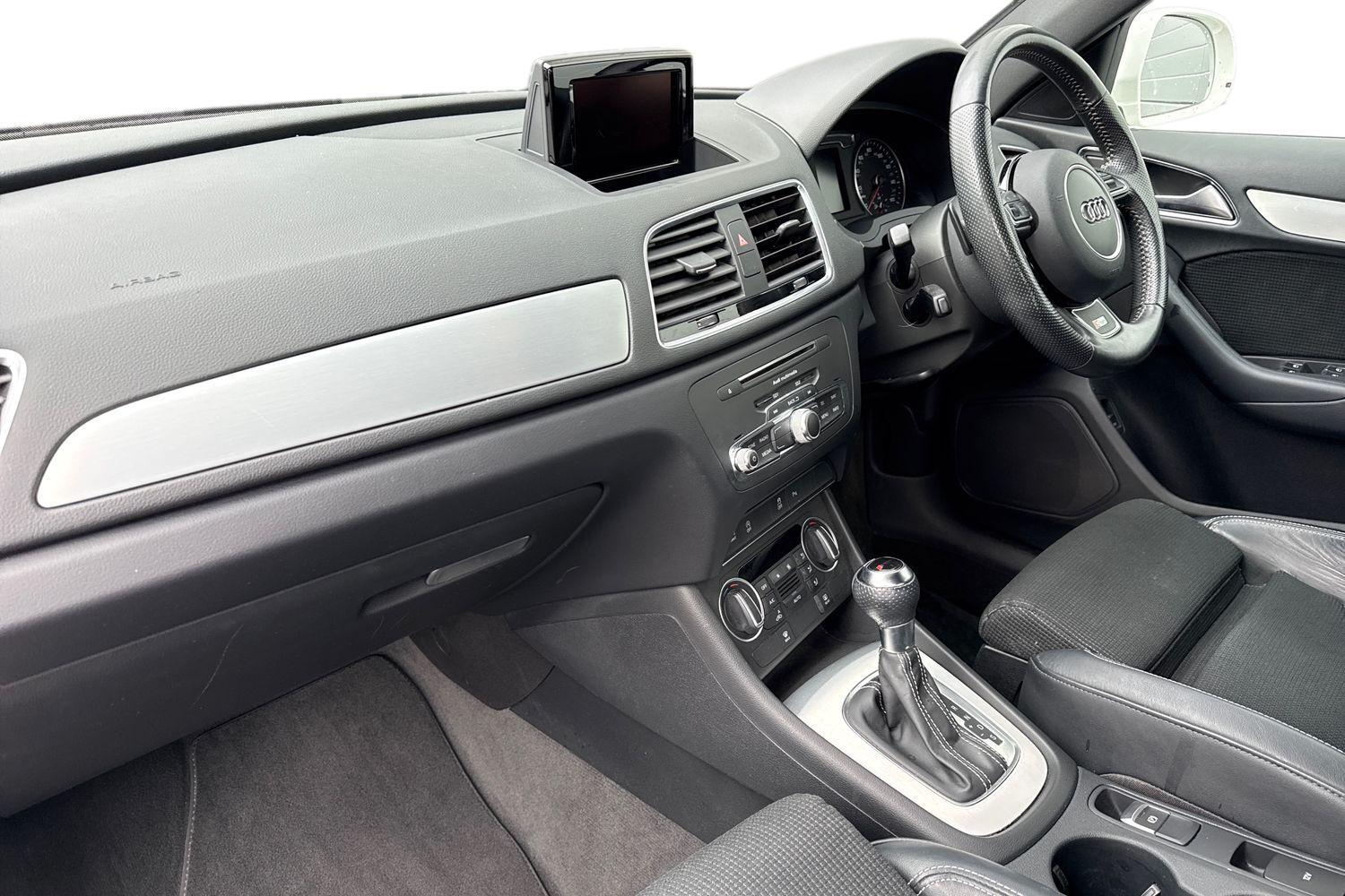 Used Audi Q3 2018 for sale - 77463143: Photo 8