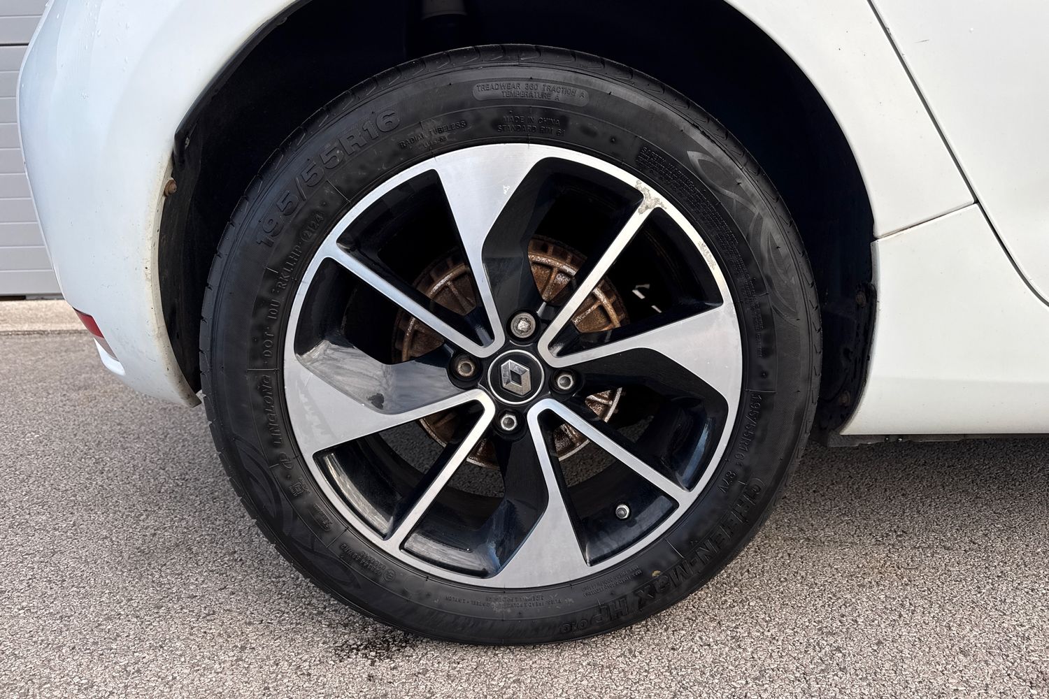 Used Renault Zoe 2018 for sale - 76346592: Photo 11