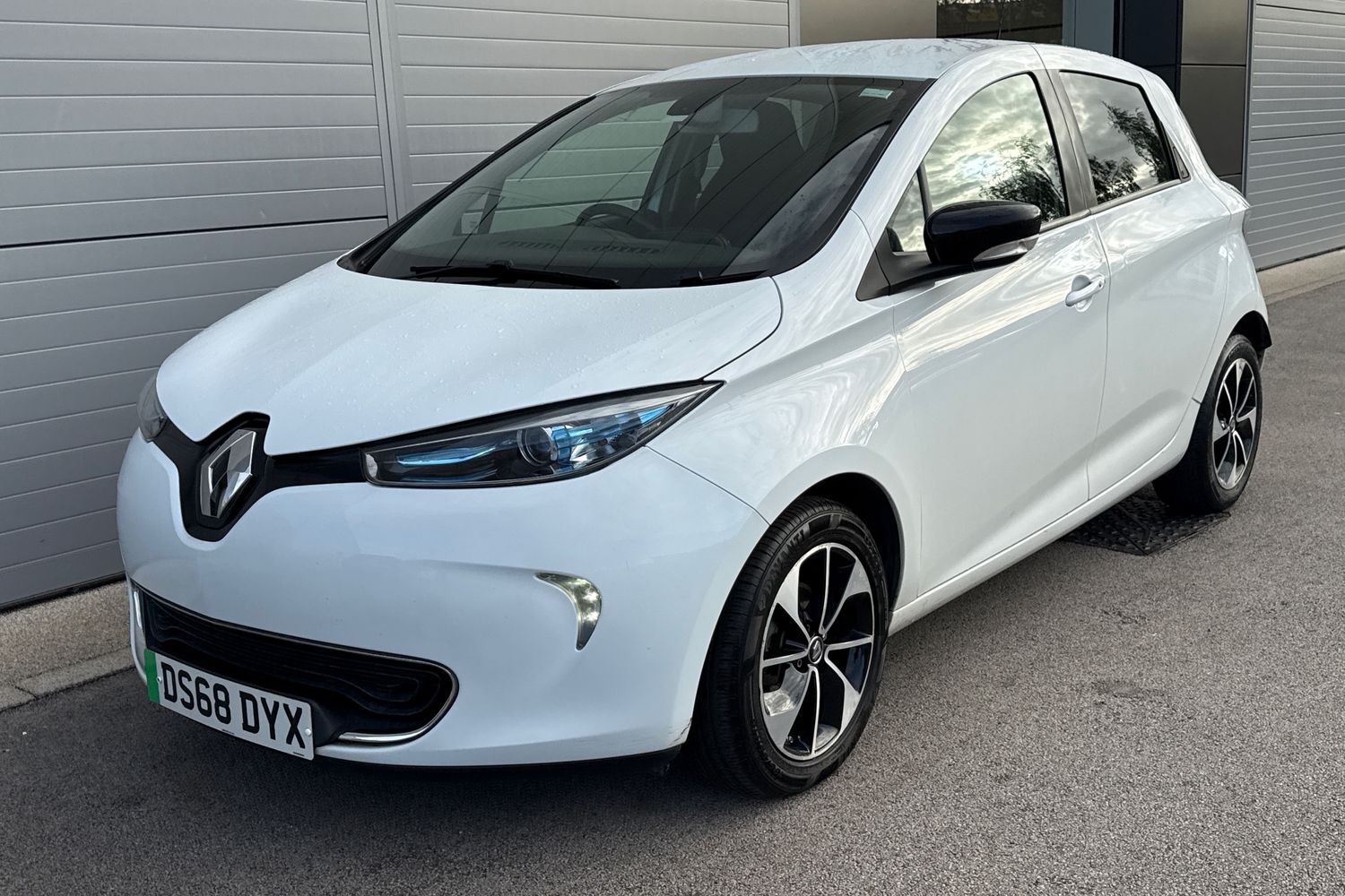 Used Renault Zoe 2018 for sale - 76346592: Photo 31