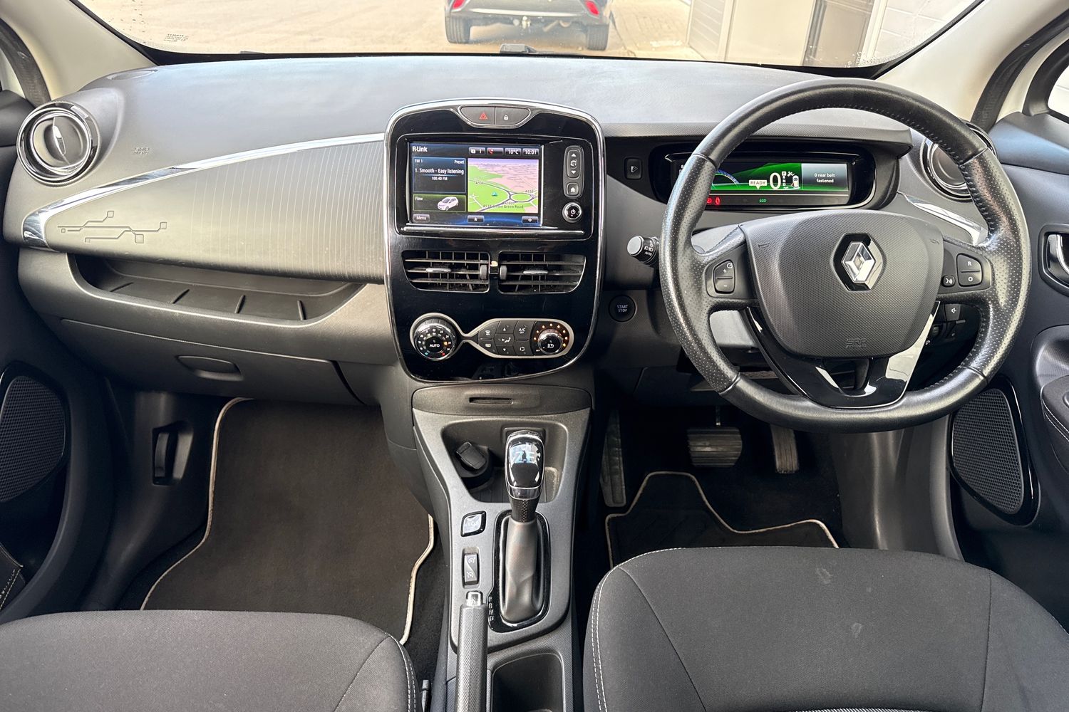 Used Renault Zoe 2018 for sale - 76346592: Photo 34