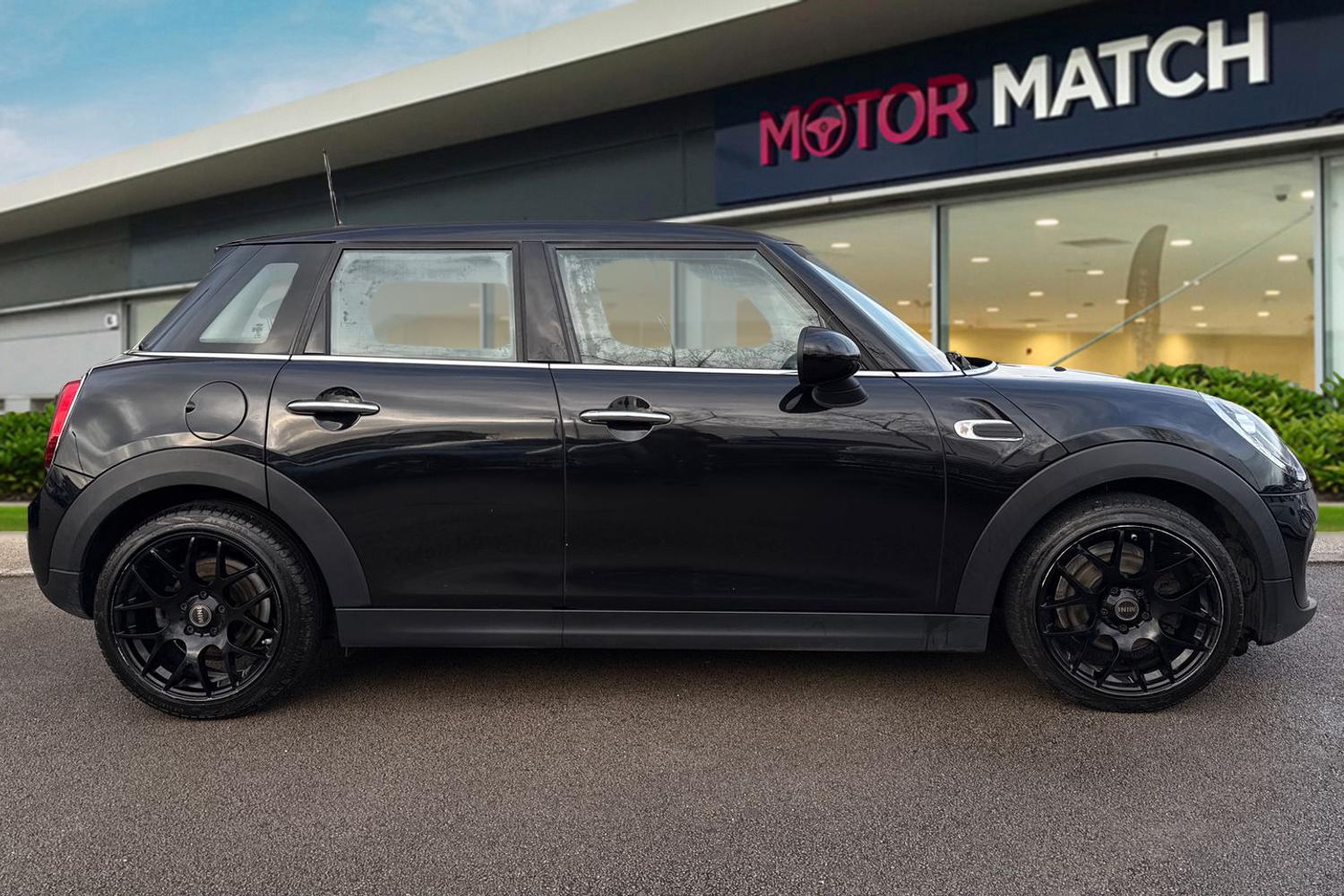 Used MINI Hatch 2019 for sale - 77692233: Photo 3