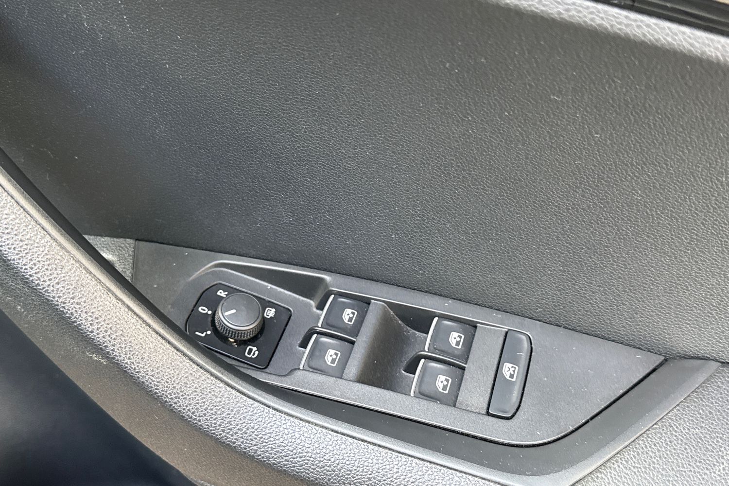 Used Skoda Karoq 2019 for sale - 76665163: Photo 42