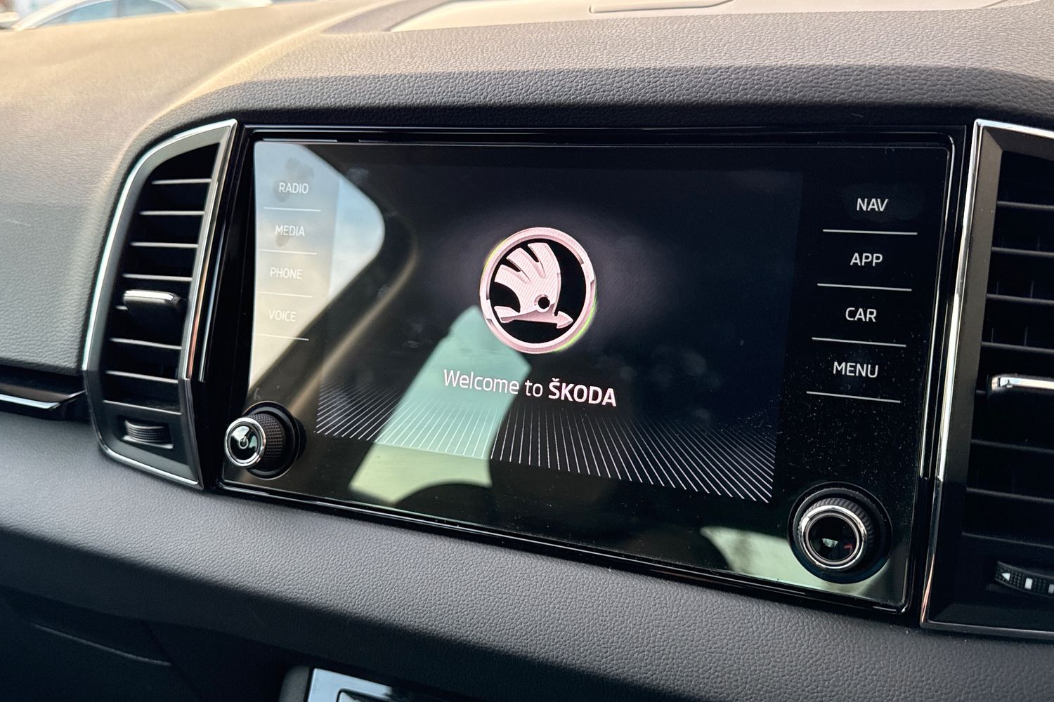 Used Skoda Karoq 2019 for sale - 76665163: Photo 44