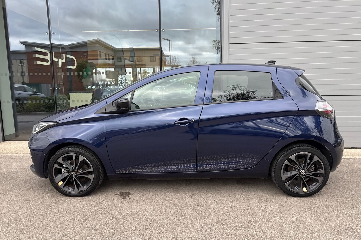 Used Renault Zoe 2022 for sale - 76299898: Photo 30