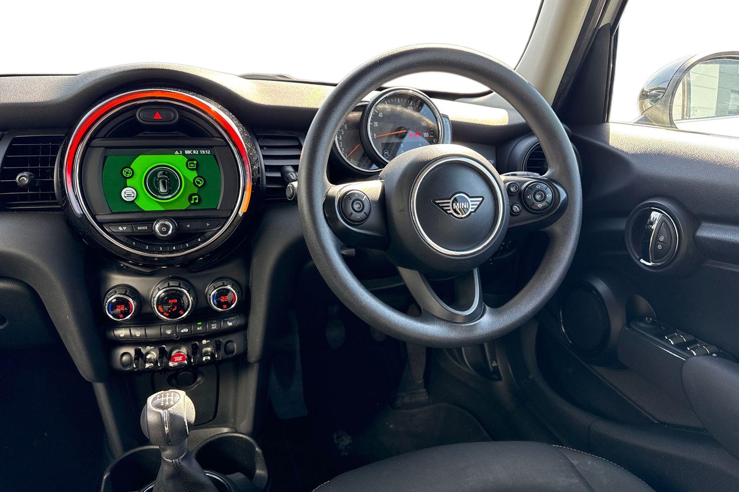 Used MINI Hatch 2018 for sale - 77943694: Photo 18