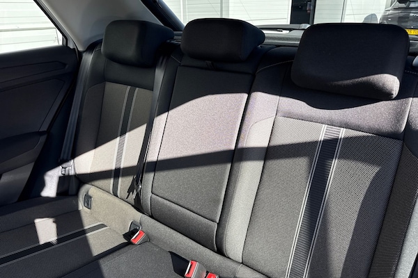 Used Volkswagen T-Roc 2019 for sale - 76036906: Photo 18