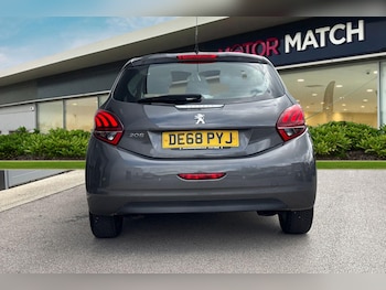 Used Peugeot 208 2018 for sale - 79104681: Photo