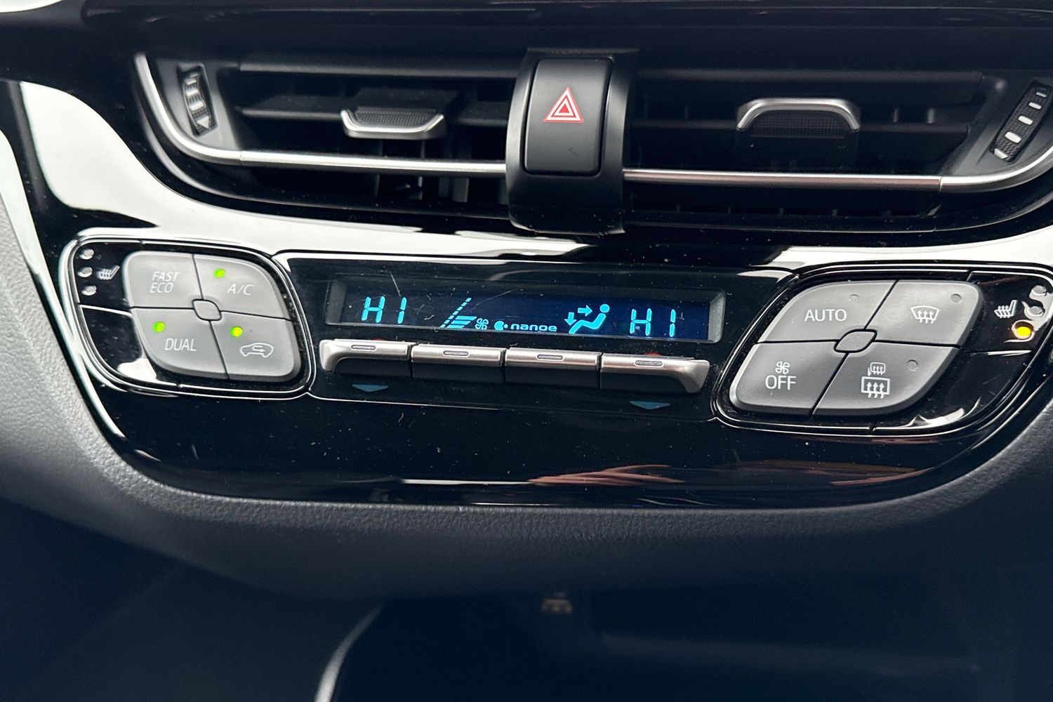 Used Toyota C-HR 2023 for sale - 77541017: Photo 22