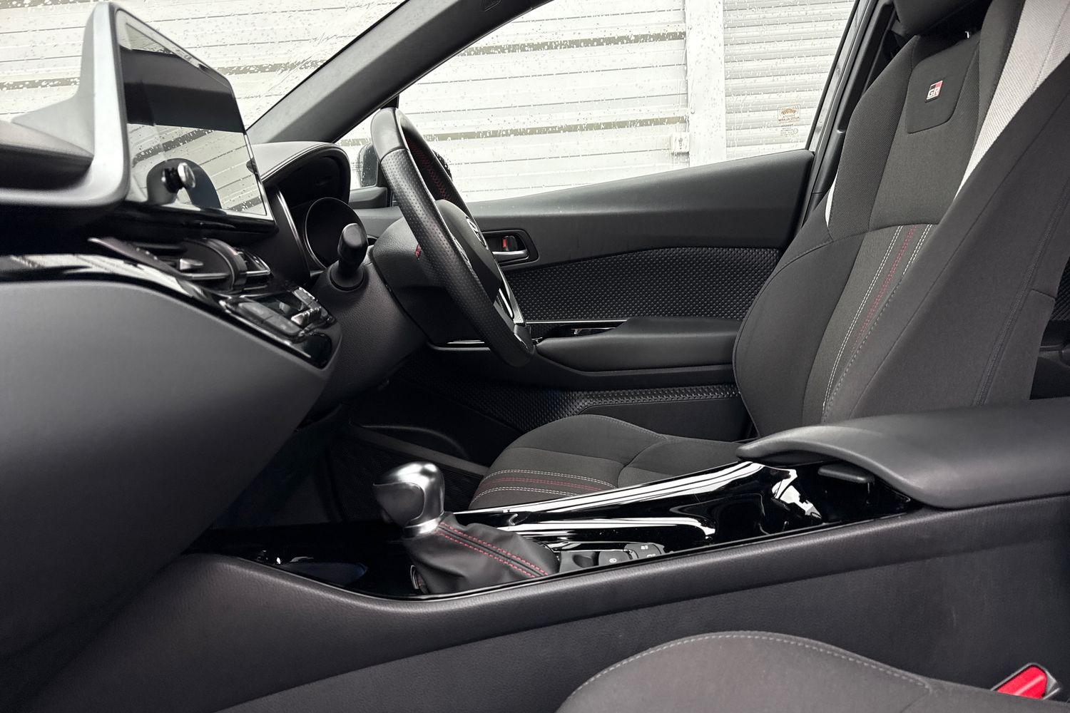 Used Toyota C-HR 2023 for sale - 77541017: Photo 32