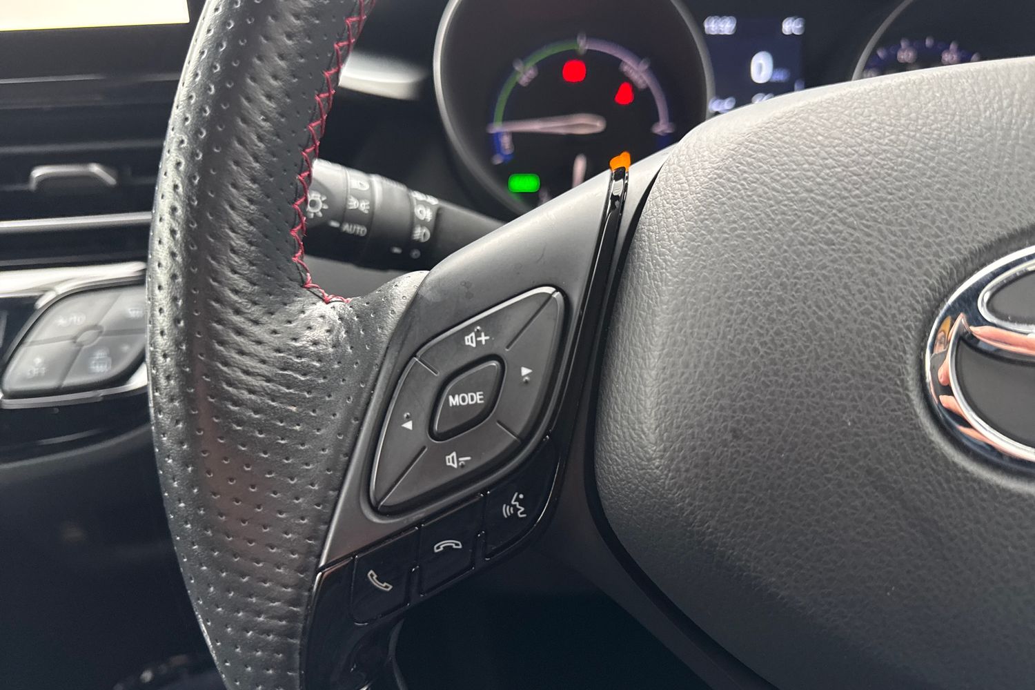 Used Toyota C-HR 2023 for sale - 77541017: Photo 52