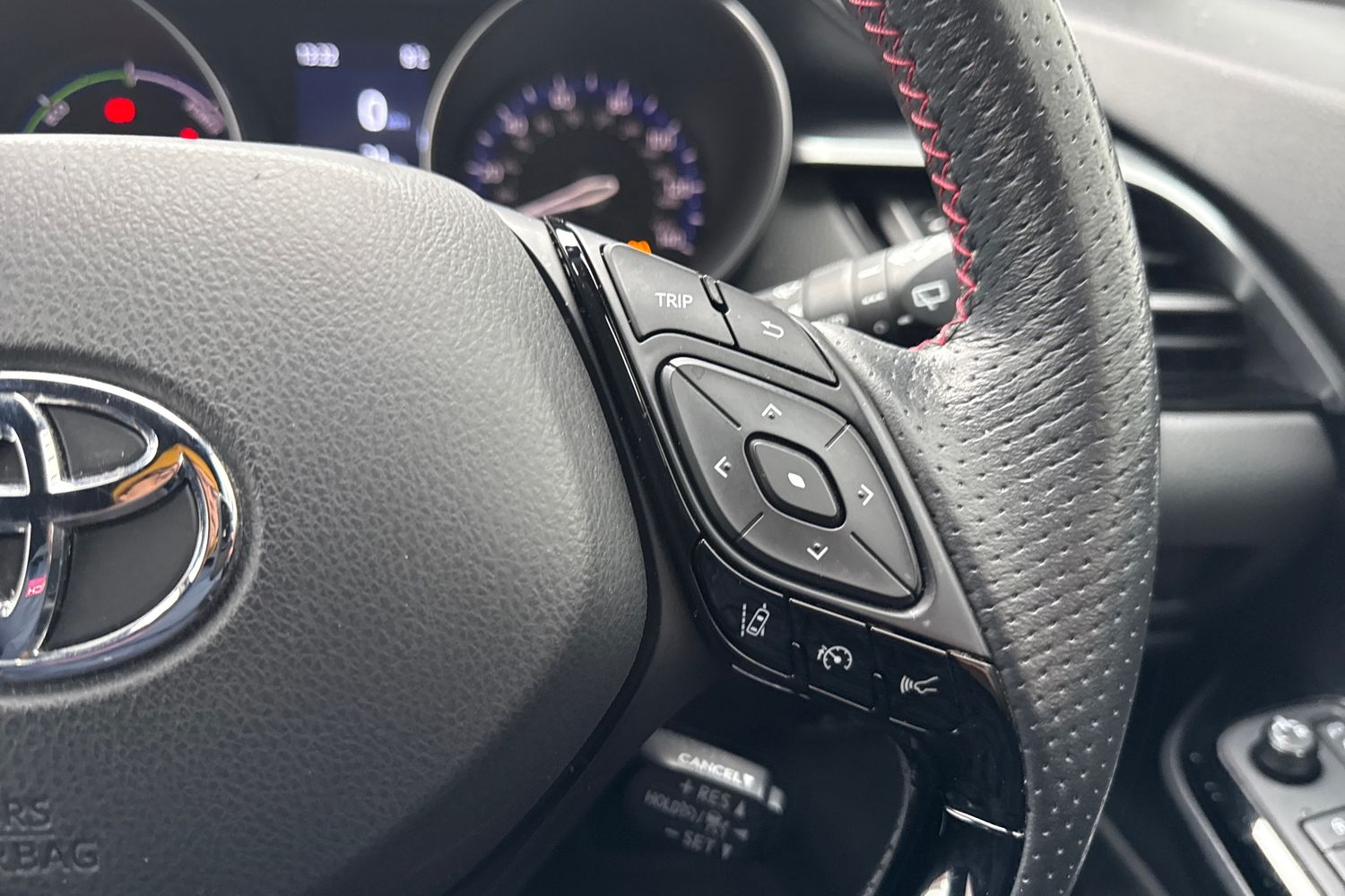 Used Toyota C-HR 2023 for sale - 77541017: Photo 54