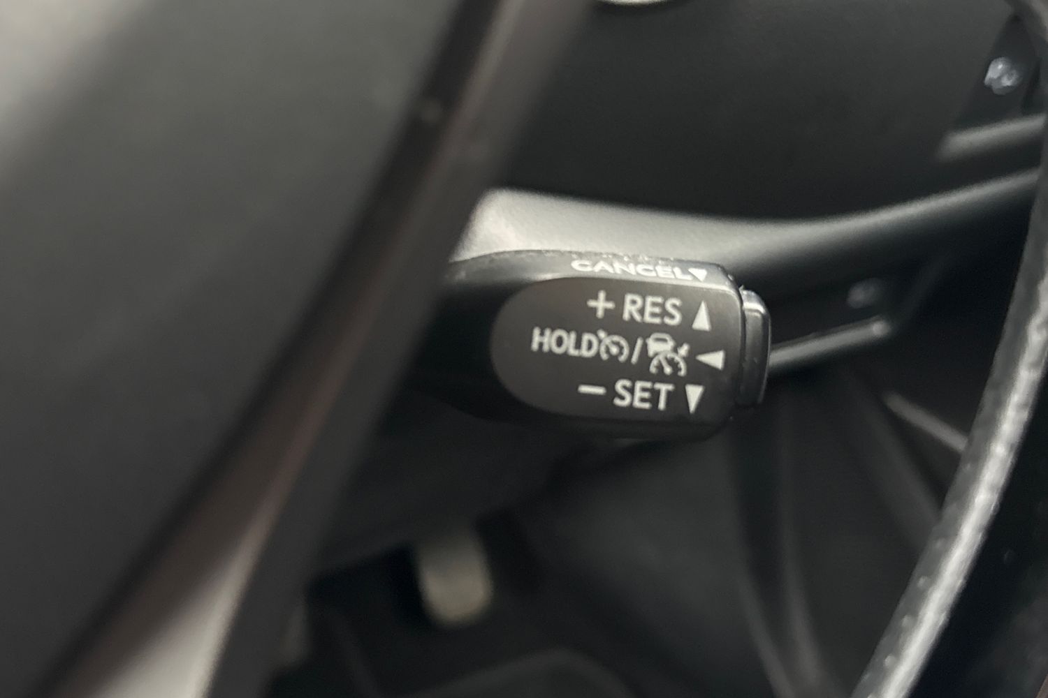 Used Toyota C-HR 2023 for sale - 77541017: Photo 57