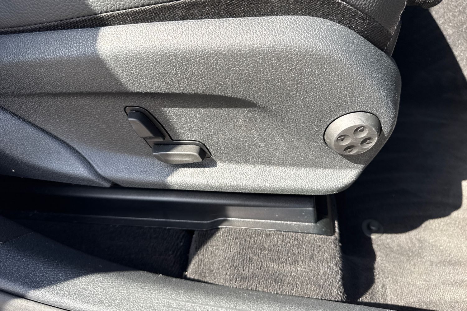 Used Mercedes-Benz GLC 2020 for sale - 78189665: Photo 32