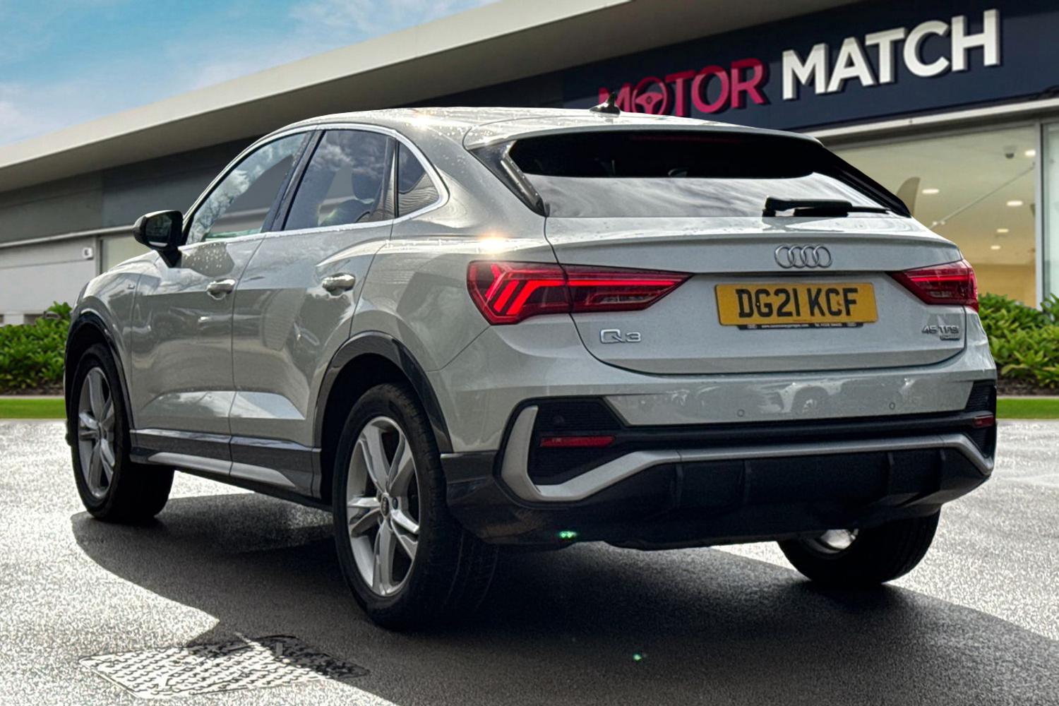 Used Audi Q3 2021 for sale - 78070028: Photo 2