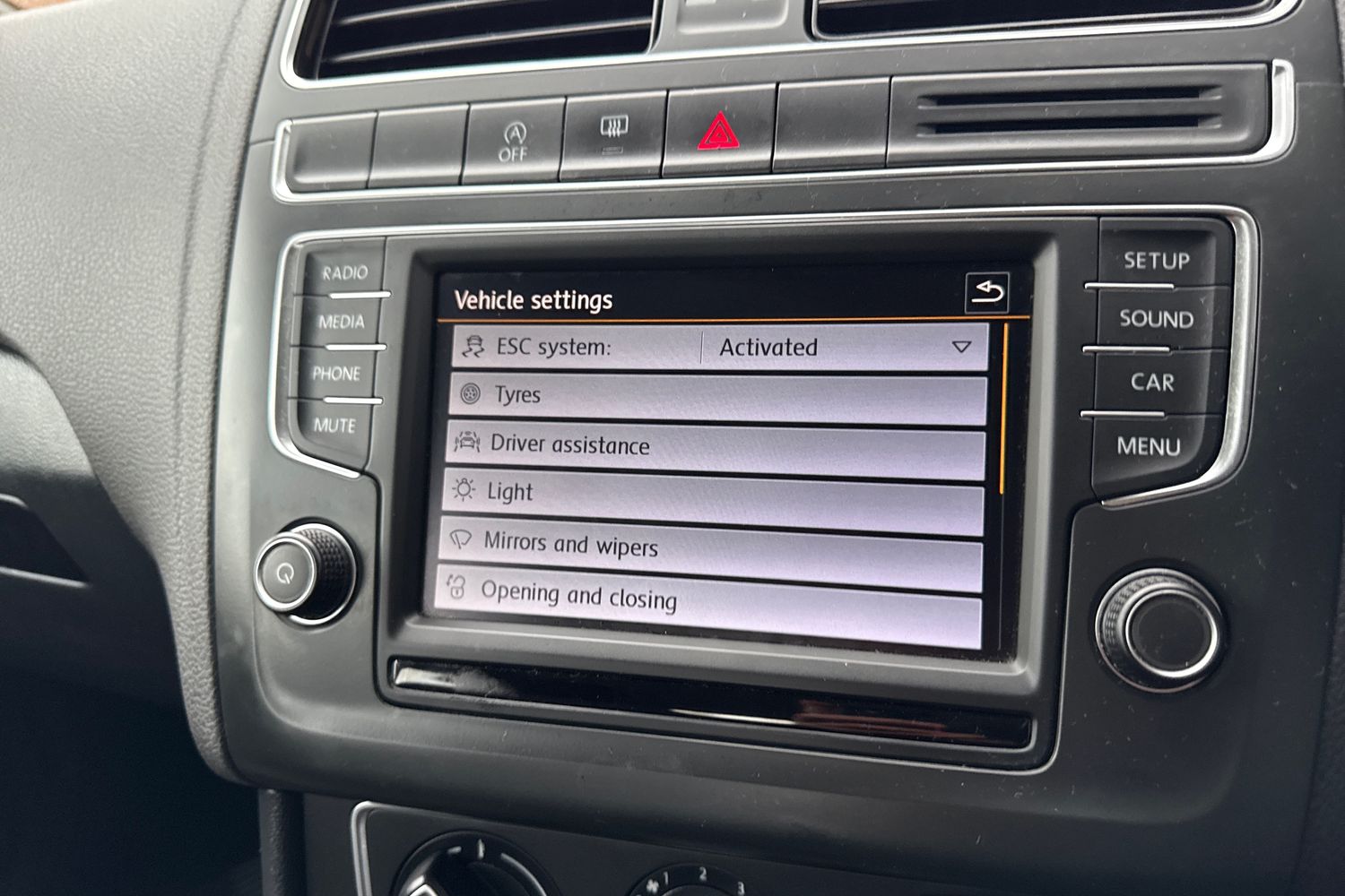 Used Volkswagen Polo 2015 for sale - 76746309: Photo 41