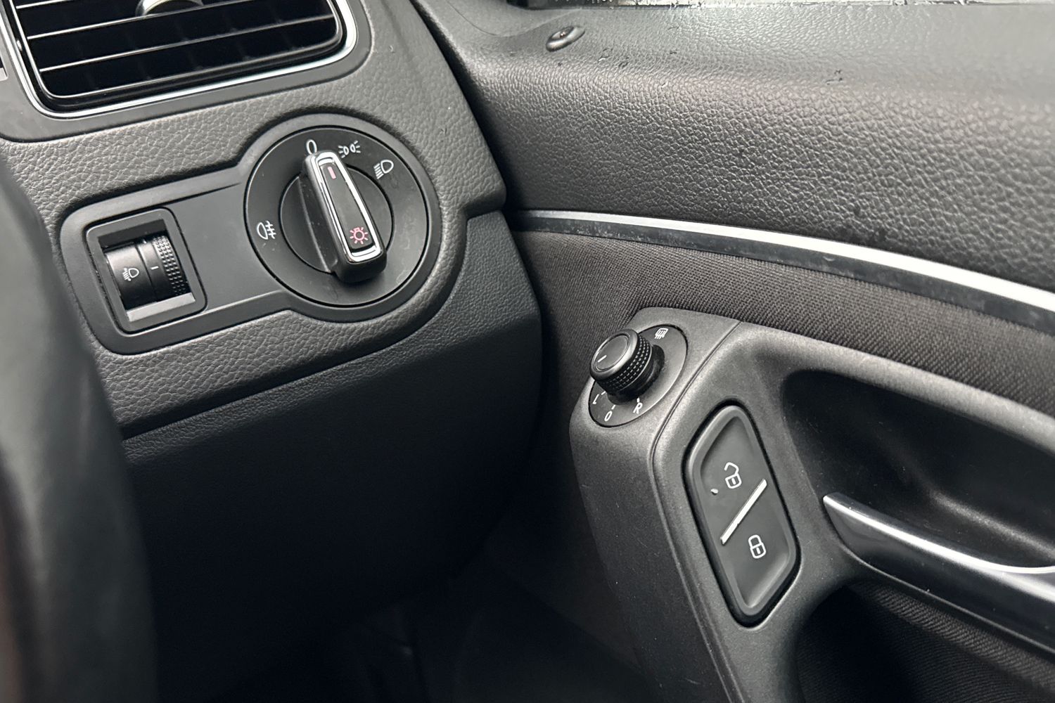 Used Volkswagen Polo 2015 for sale - 76746309: Photo 48