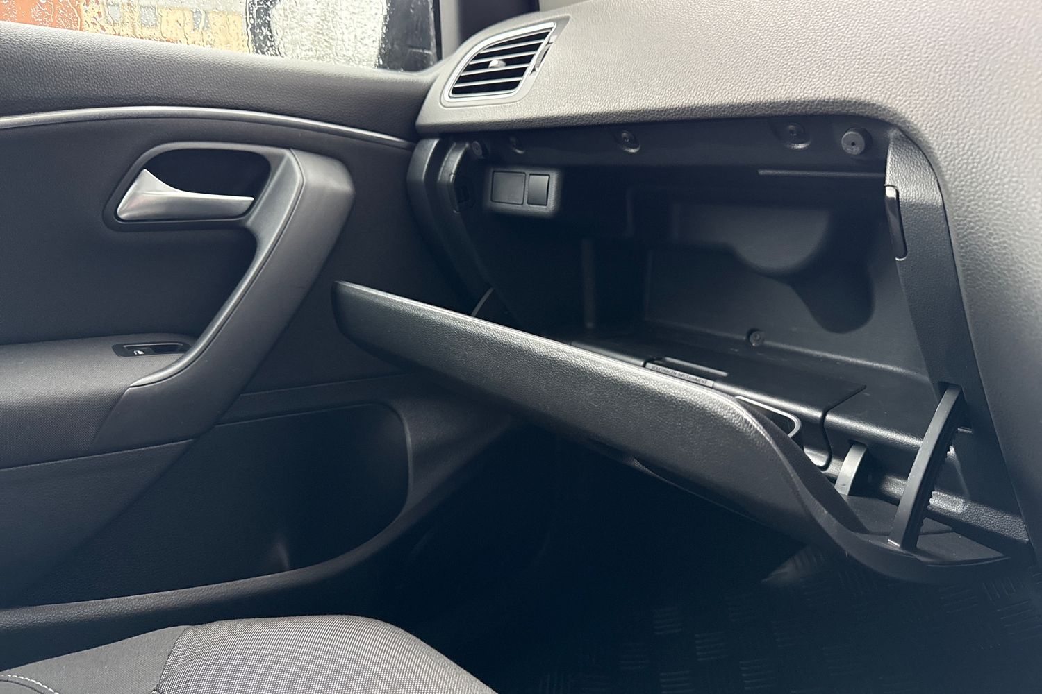 Used Volkswagen Polo 2015 for sale - 76746309: Photo 49